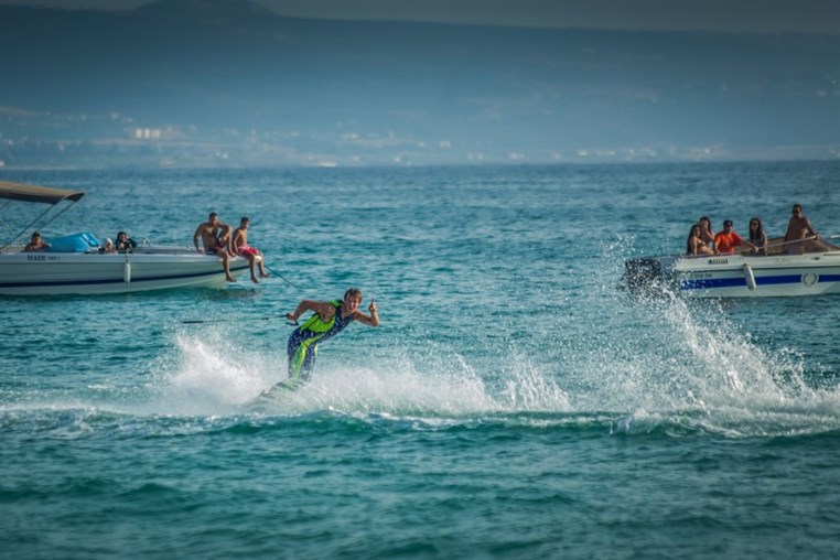 LWF Water Ski Show-Tyr